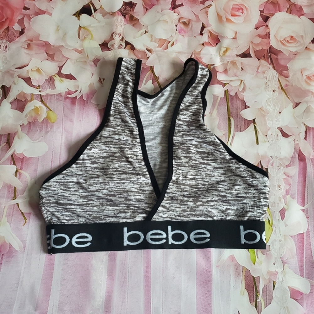 Bebe cross front sports bra. Size small